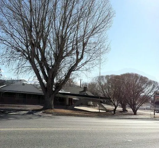 Gunnison Inn